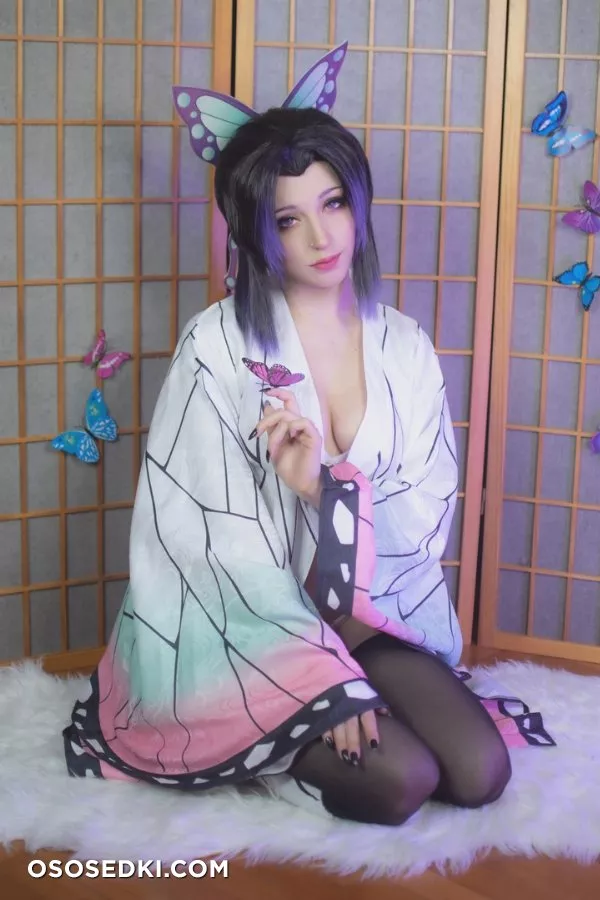 Shiro Kitsune | Shinobu Kochou - 1
