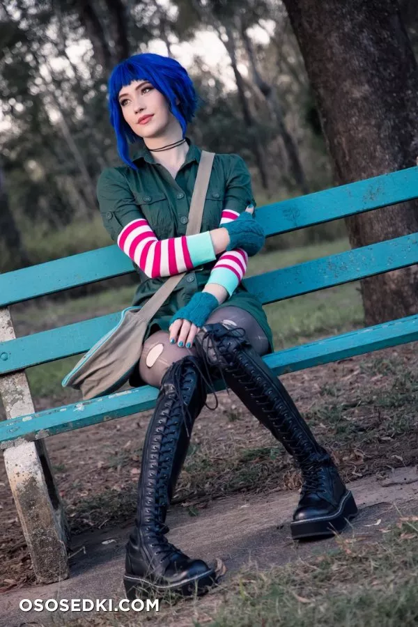 Nichameleon | Ramona Flowers - 22