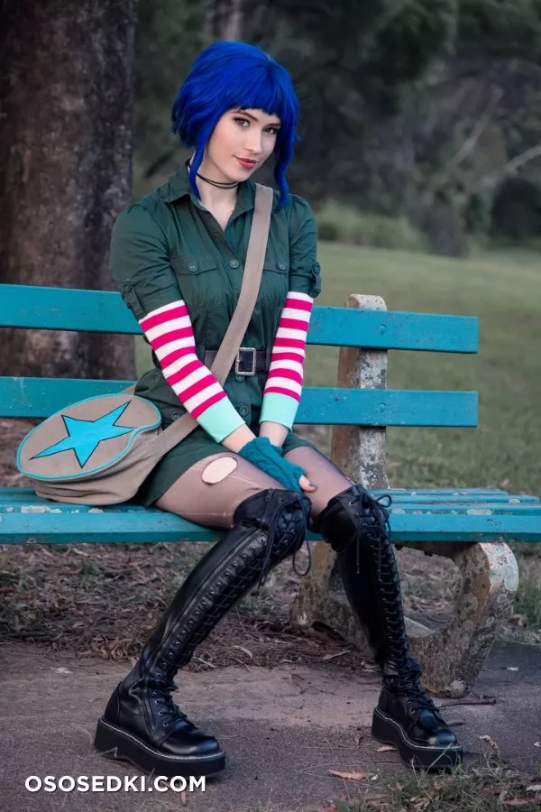 Nichameleon | Ramona Flowers - 25