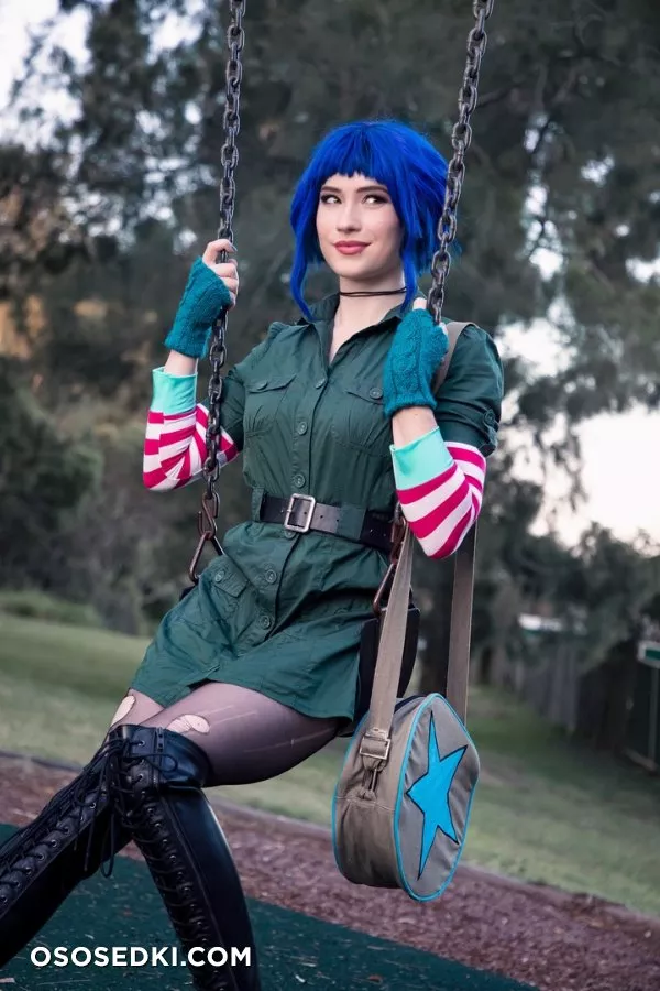 Nichameleon | Ramona Flowers - 30