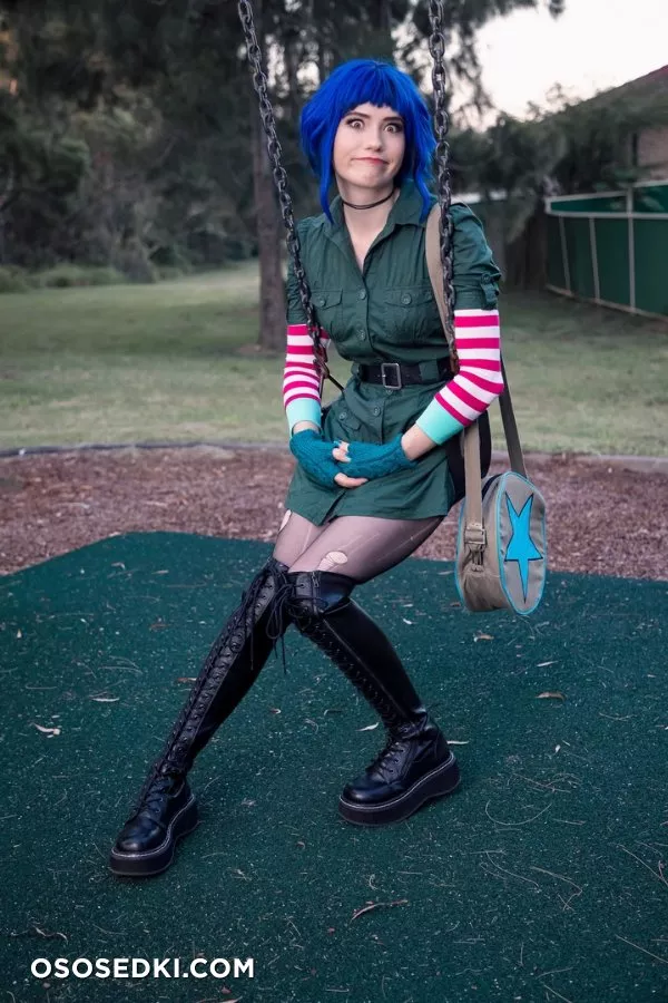 Nichameleon | Ramona Flowers - 36