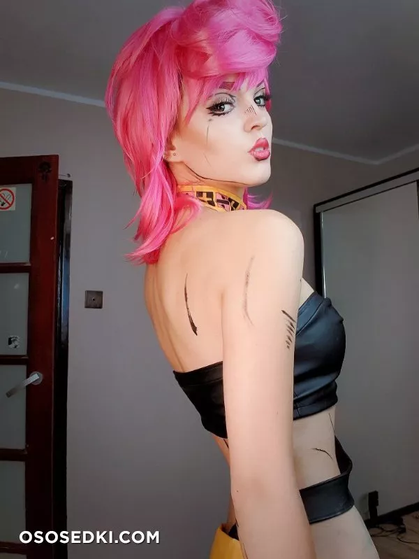 Andrasta | Trish Una - 28