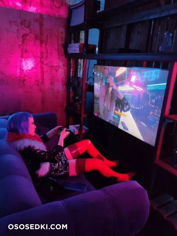 Lada Lyumos. Evelyn Parker. Cyberpunk 2077 - 46