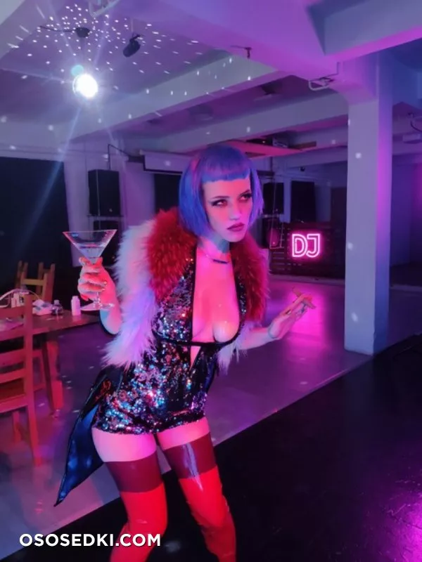 Lada Lyumos. Evelyn Parker. Cyberpunk 2077 - 48