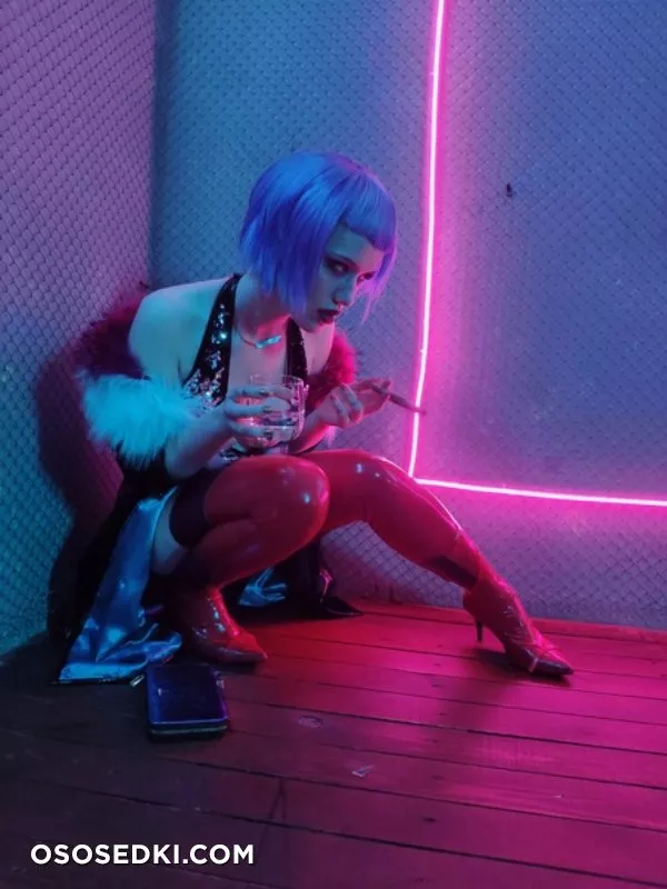 Lada Lyumos. Evelyn Parker. Cyberpunk 2077 - 49