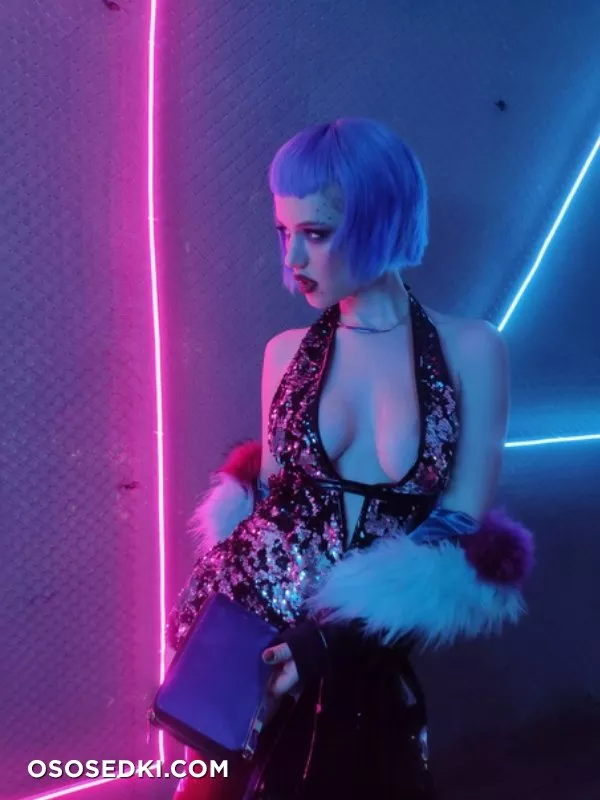 Lada Lyumos. Evelyn Parker. Cyberpunk 2077 - 54