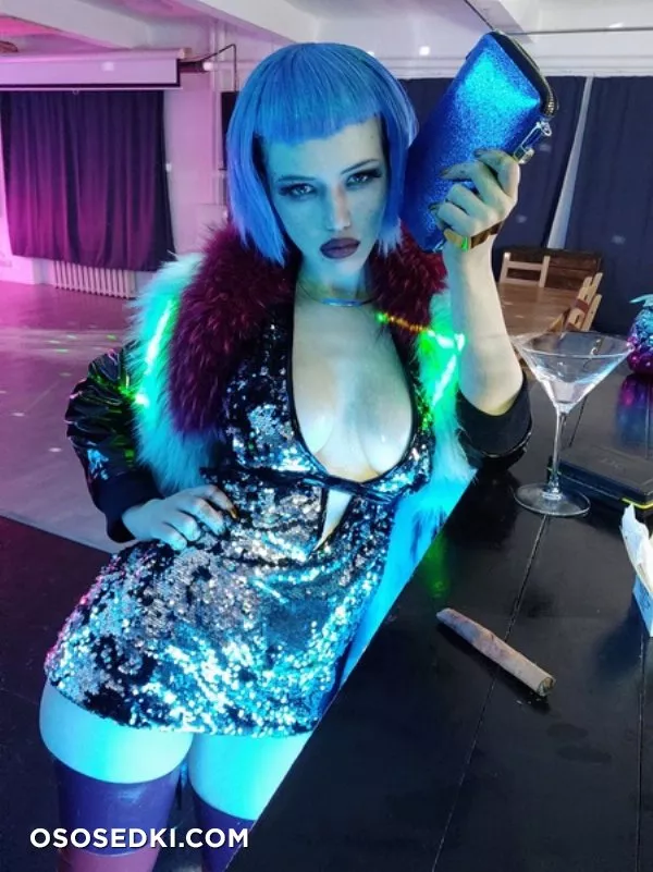 Lada Lyumos. Evelyn Parker. Cyberpunk 2077 - 63