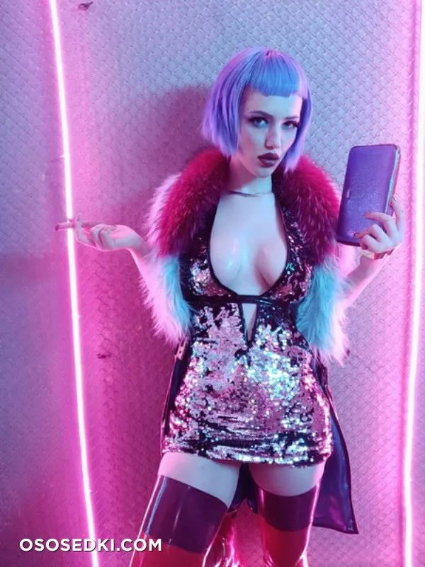Lada Lyumos. Evelyn Parker. Cyberpunk 2077 - 66