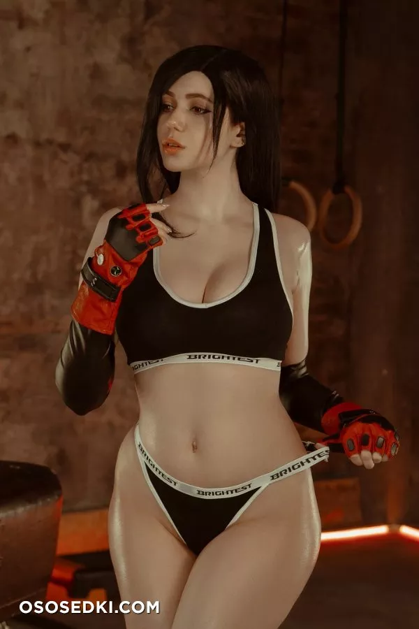 Alina Becker - Tifa Nurse - 144