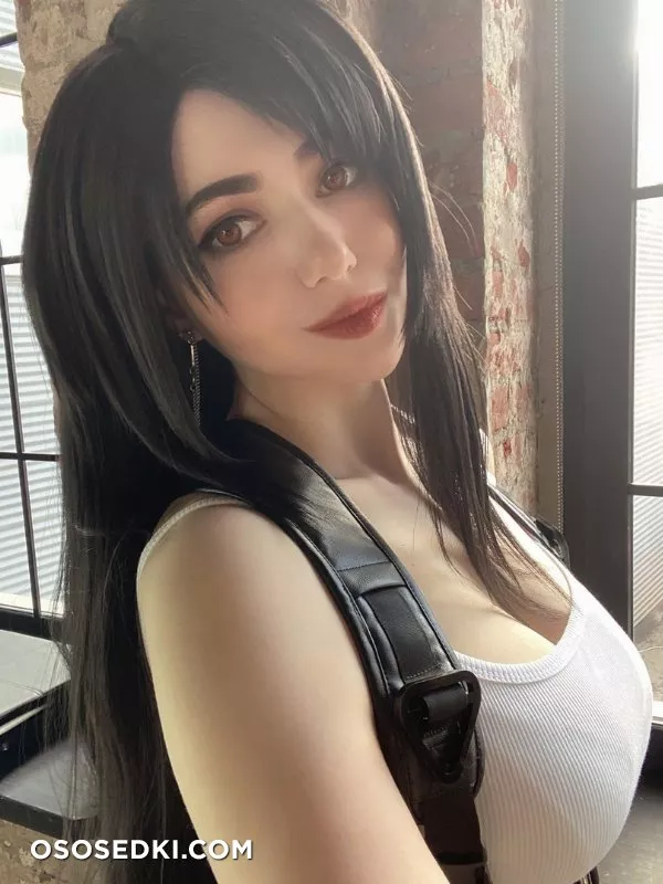 Alina Becker - Tifa Nurse - 320