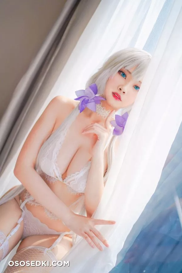 KaYa Huang | Illustrious - 31