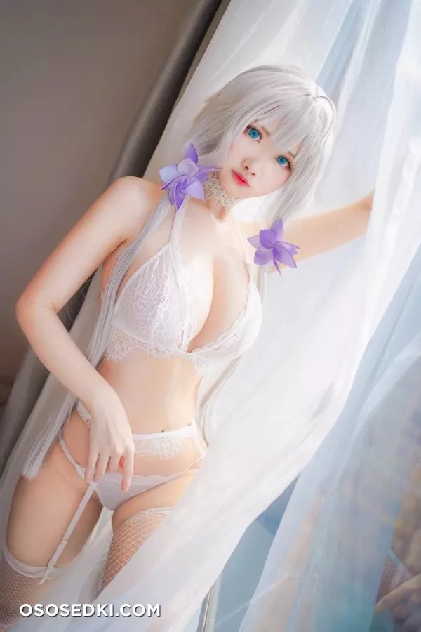 KaYa Huang | Illustrious - 34