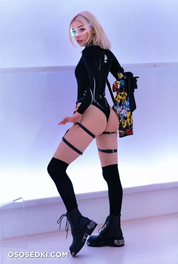 Alice Delish - 33