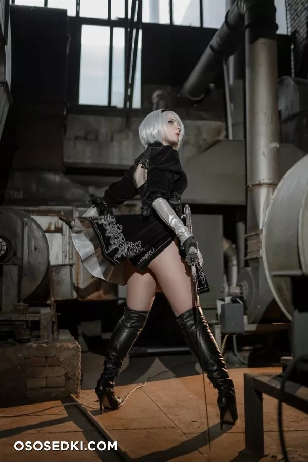 Bizarre Deer | 2B - 7