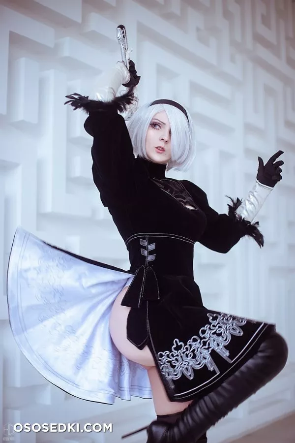 Bizarre Deer | 2B - 18