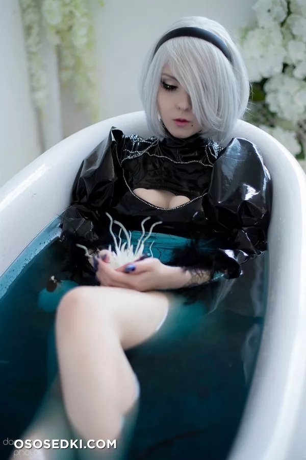 Bizarre Deer | 2B - 33