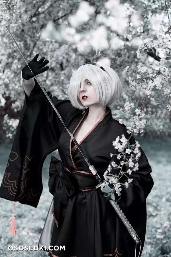 Bizarre Deer | 2B - 47