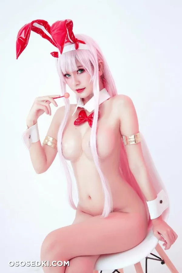 Azami | Zero Two - 16