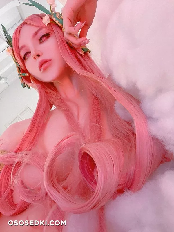 Vinnegal | Aphrodite (Hades) - 23