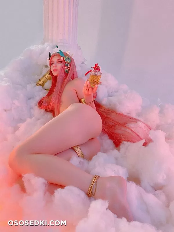 Vinnegal | Aphrodite (Hades) - 29