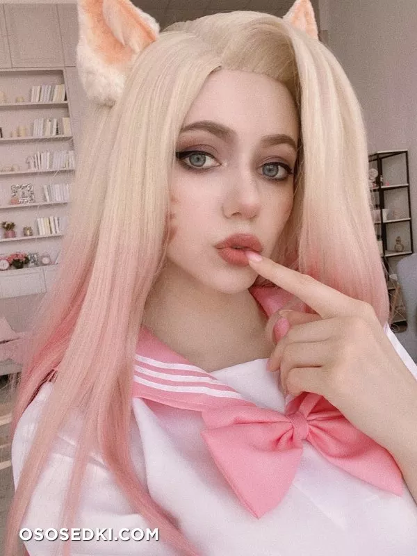 Alina Becker | Ahri - 81