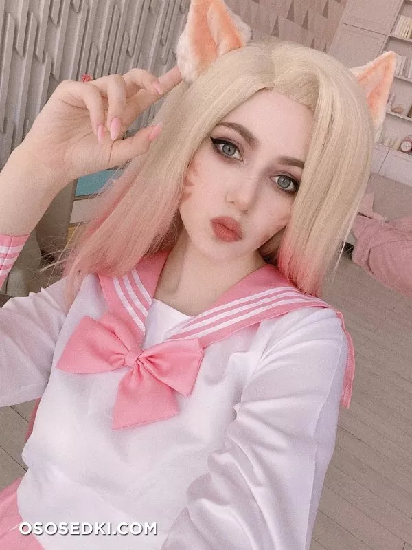 Alina Becker | Ahri - 87