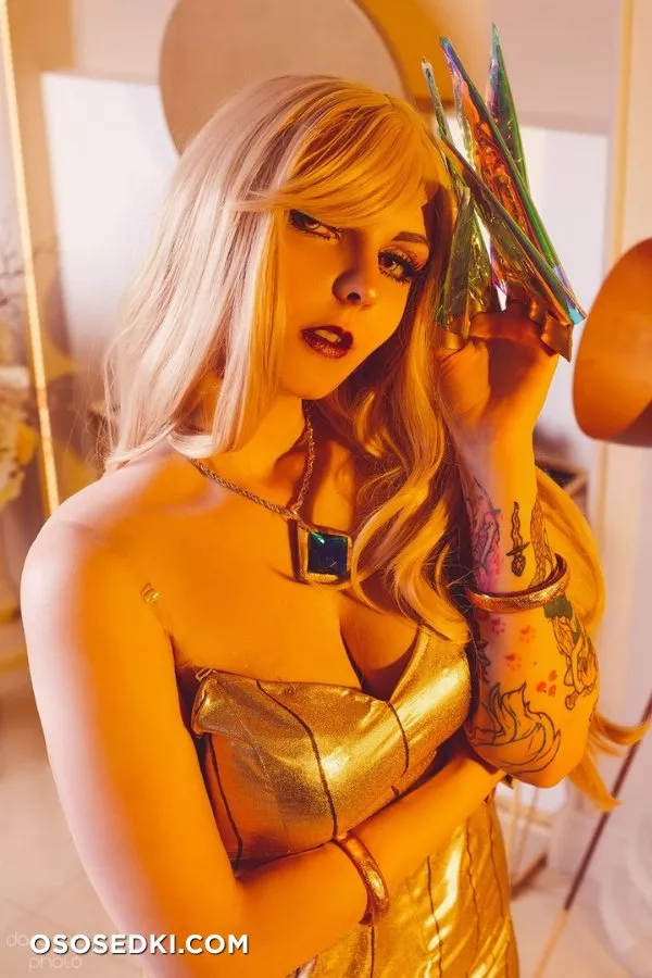 Bizarre Deer | Evelynn - 25