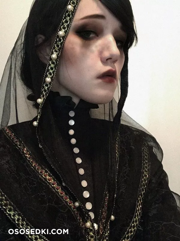 Lada Lyumos | Iris von Everec - 51