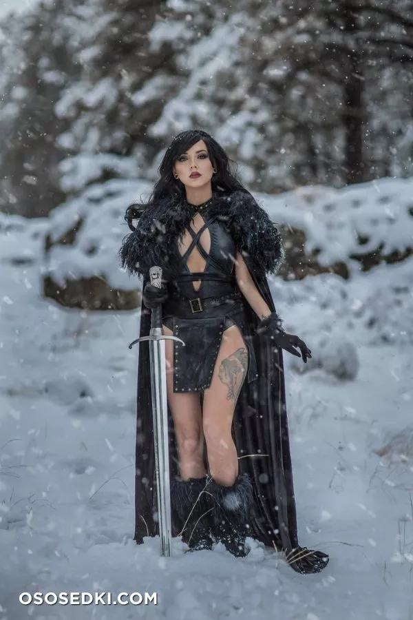 Darshelle Stevens | Jon Snow - 9