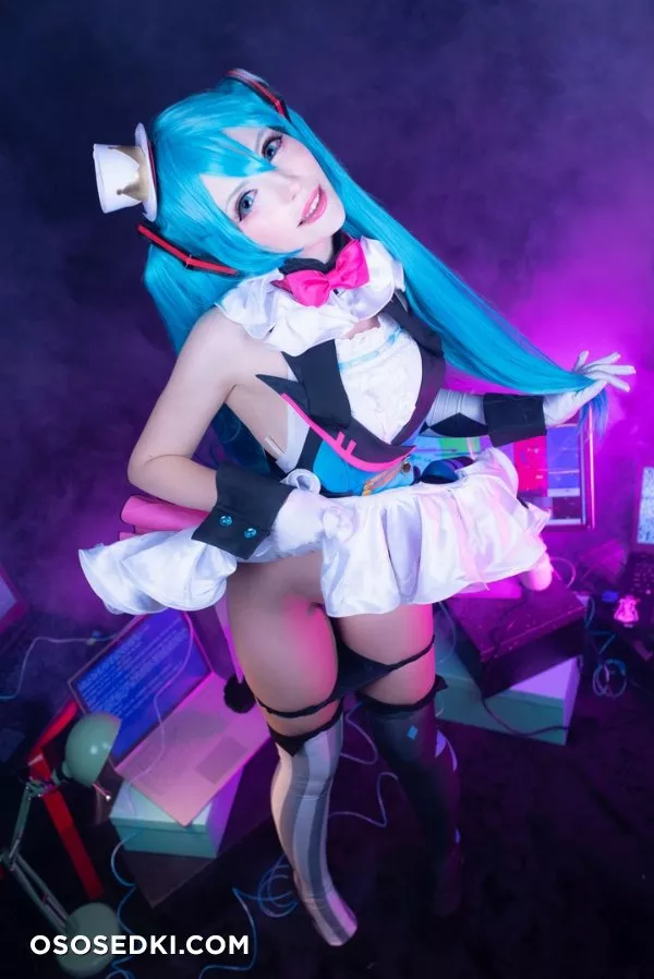 Katyuska Moonfox | Hatsune Miku - 1