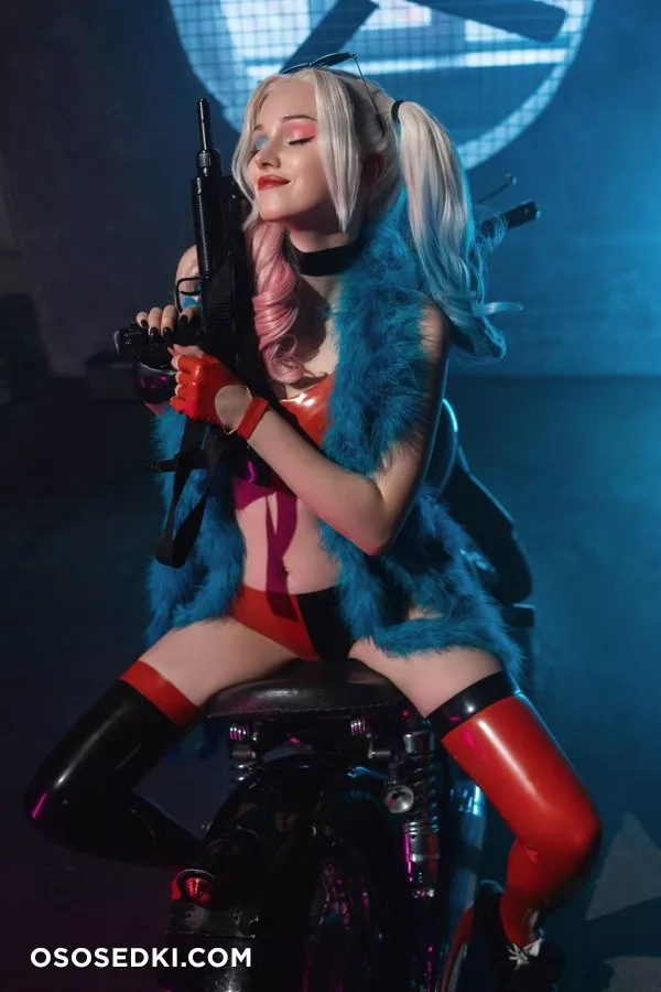 Harley Quinn latex by Shirogane Sama - 39