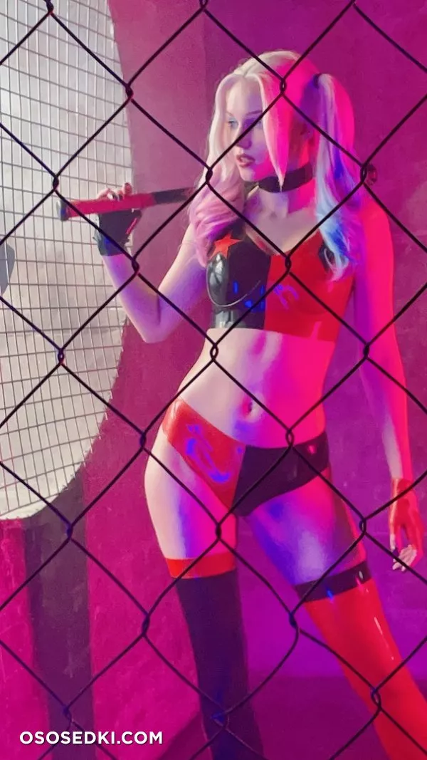 Harley Quinn latex by Shirogane Sama - 68