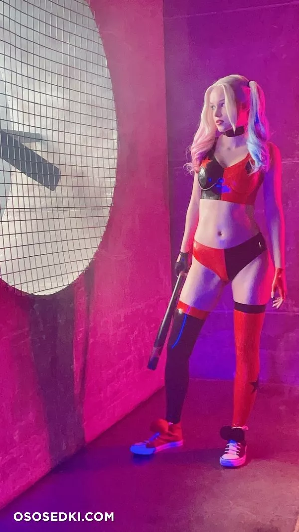 Harley Quinn latex by Shirogane Sama - 70