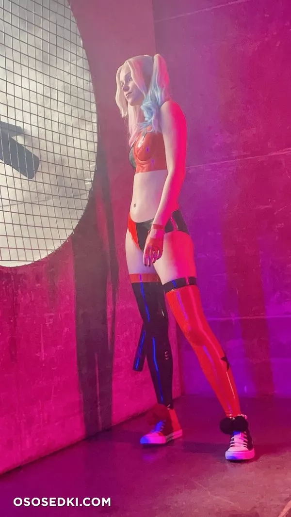 Harley Quinn latex by Shirogane Sama - 71