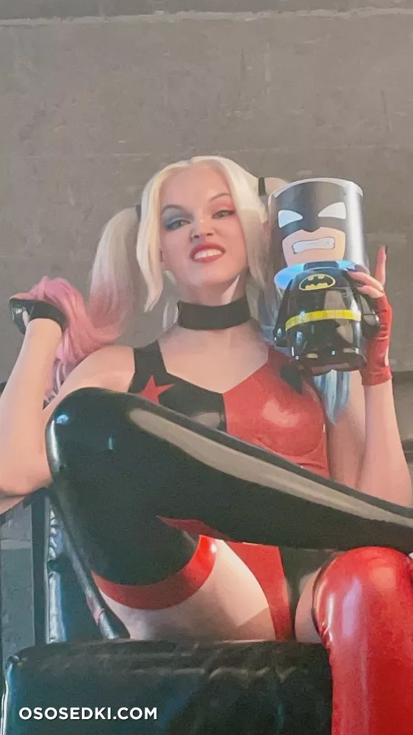 Harley Quinn latex by Shirogane Sama - 98