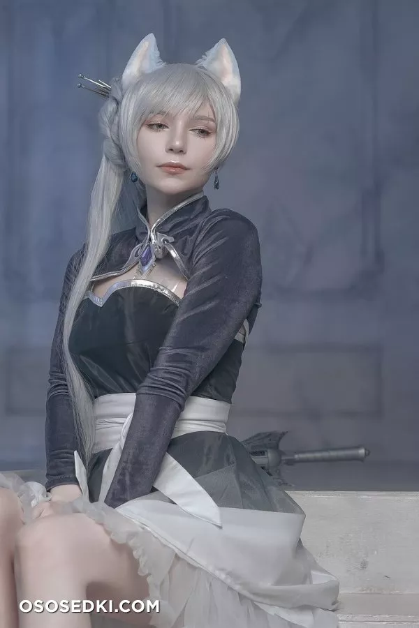 Michi Kyunn | Weiss - 2