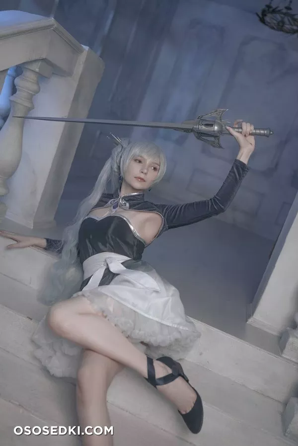 Michi Kyunn | Weiss - 11