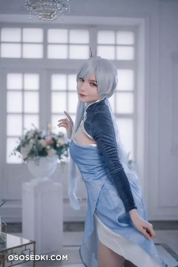 Michi Kyunn | Weiss - 20