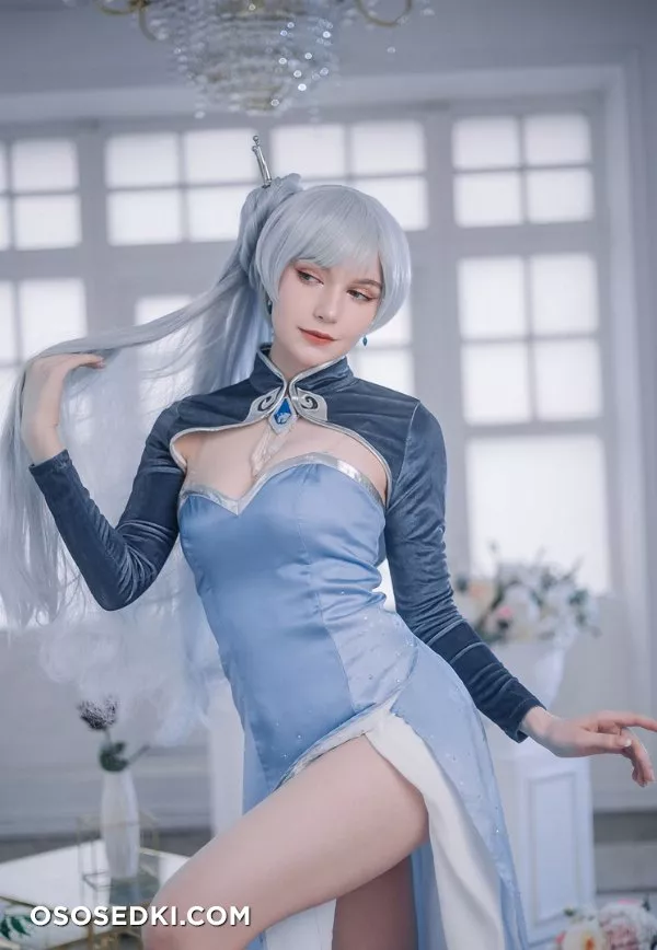 Michi Kyunn | Weiss - 21