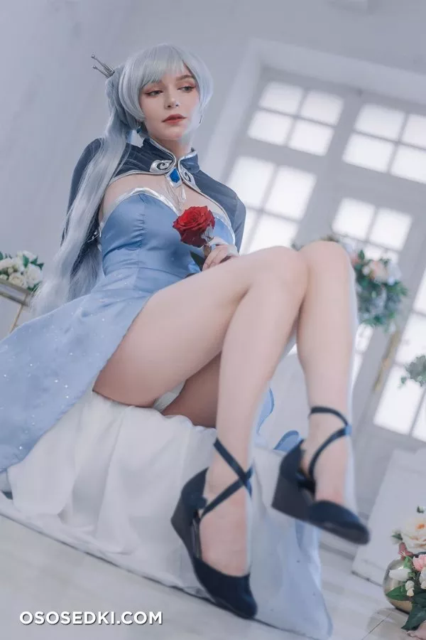 Michi Kyunn | Weiss - 28