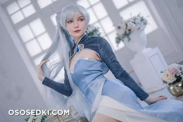 Michi Kyunn | Weiss - 29