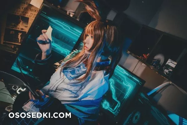 Mao Jun 猫君君 - 2