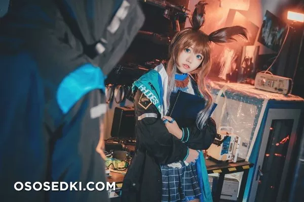 Mao Jun 猫君君 - 10
