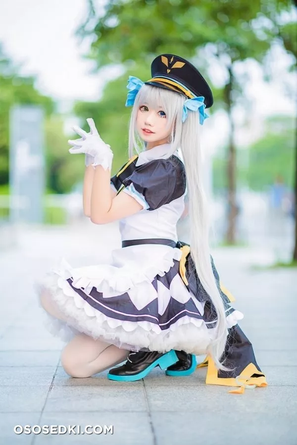 Mao Jun 猫君君 - 70
