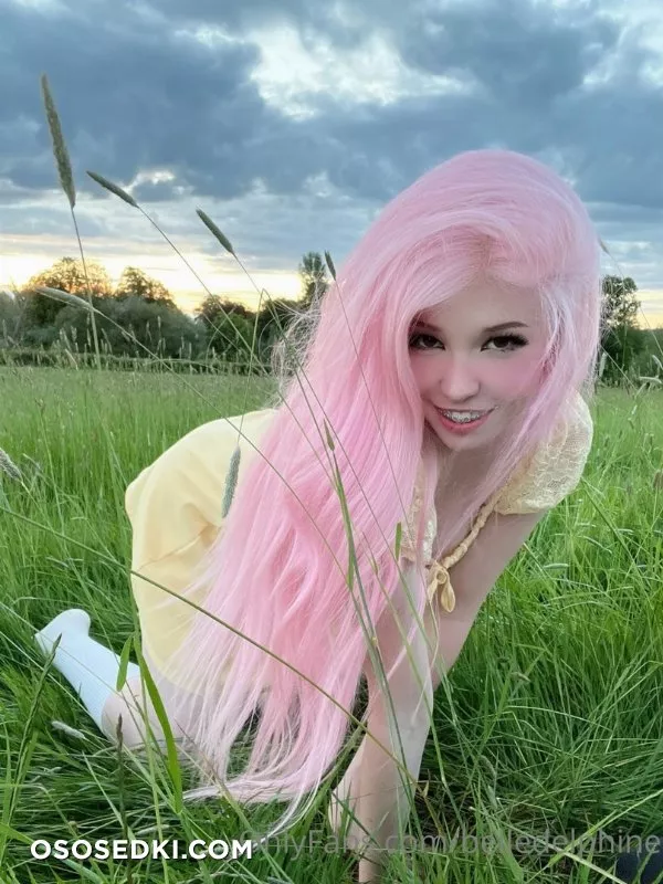 Belle Delphine Running in the field - 6