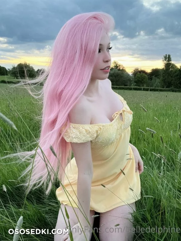 Belle Delphine Running in the field - 11