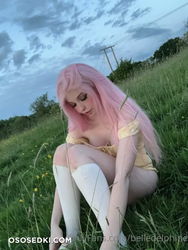 Belle Delphine Running in the field - 38