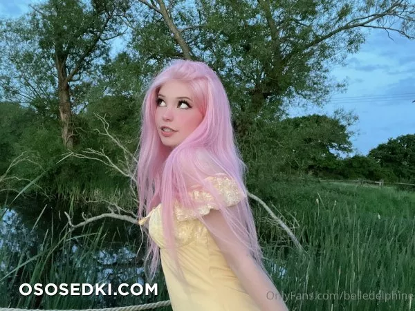 Belle Delphine Running in the field - 74