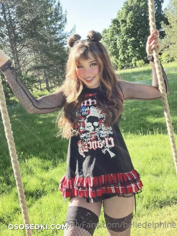 Belle Delphine Swings, boxing and ducks - 16