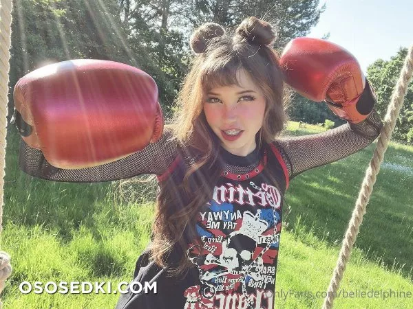 Belle Delphine Swings, boxing and ducks - 30